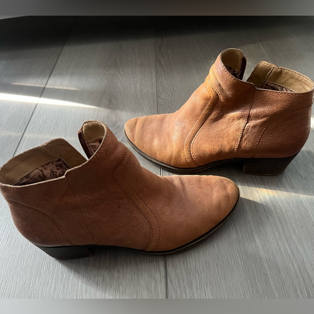 Lucky Brand Leather Boots Women - Picture 1 of 8